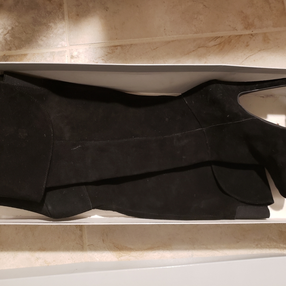 Jessica Simpson Black Suede boots size 8